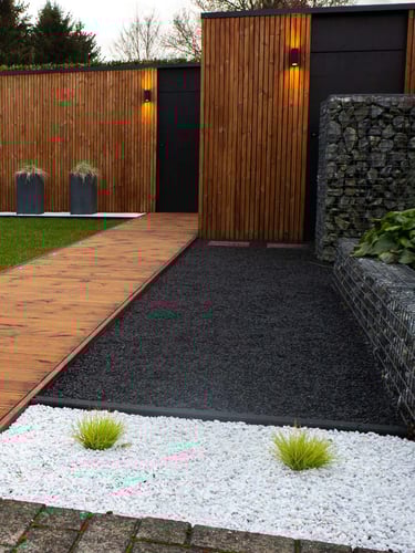 Crystal white split i.c.m. Basalt split aangelegd