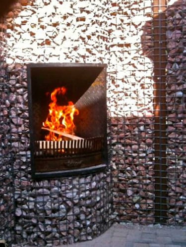 Baskisch rood breuksteen aangelegd