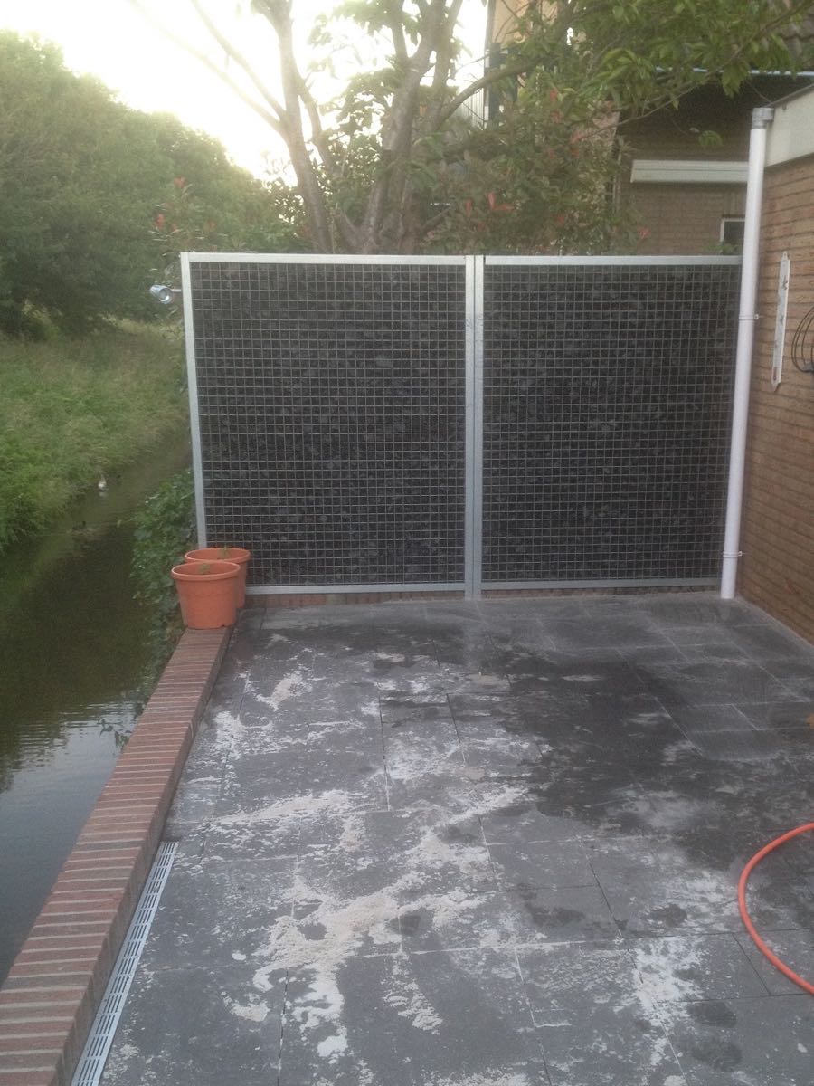 Basalt breuksteen 50 - 80mm (5 - 8cm) aangelegd schanskorven