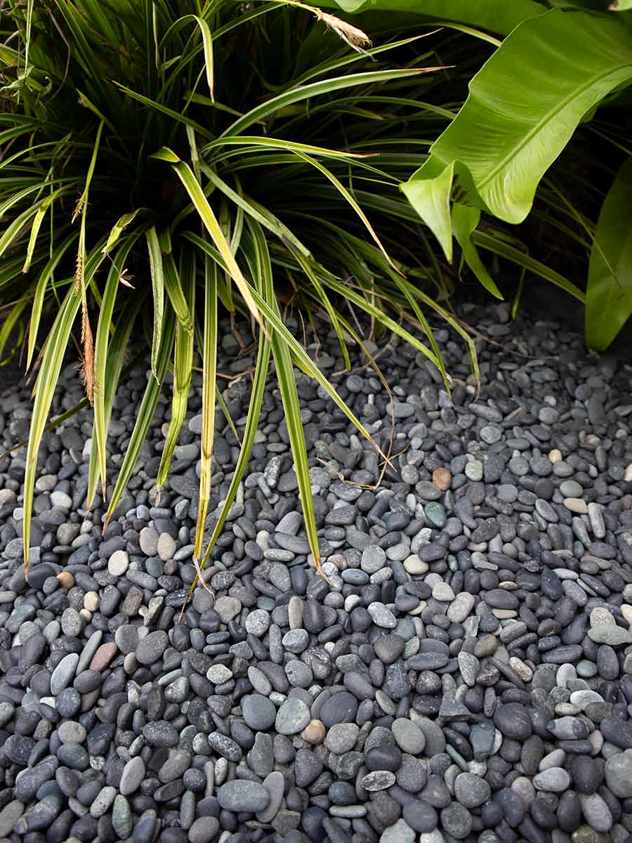 Beach pebbles 5 - 8mm (populair) aangelegd