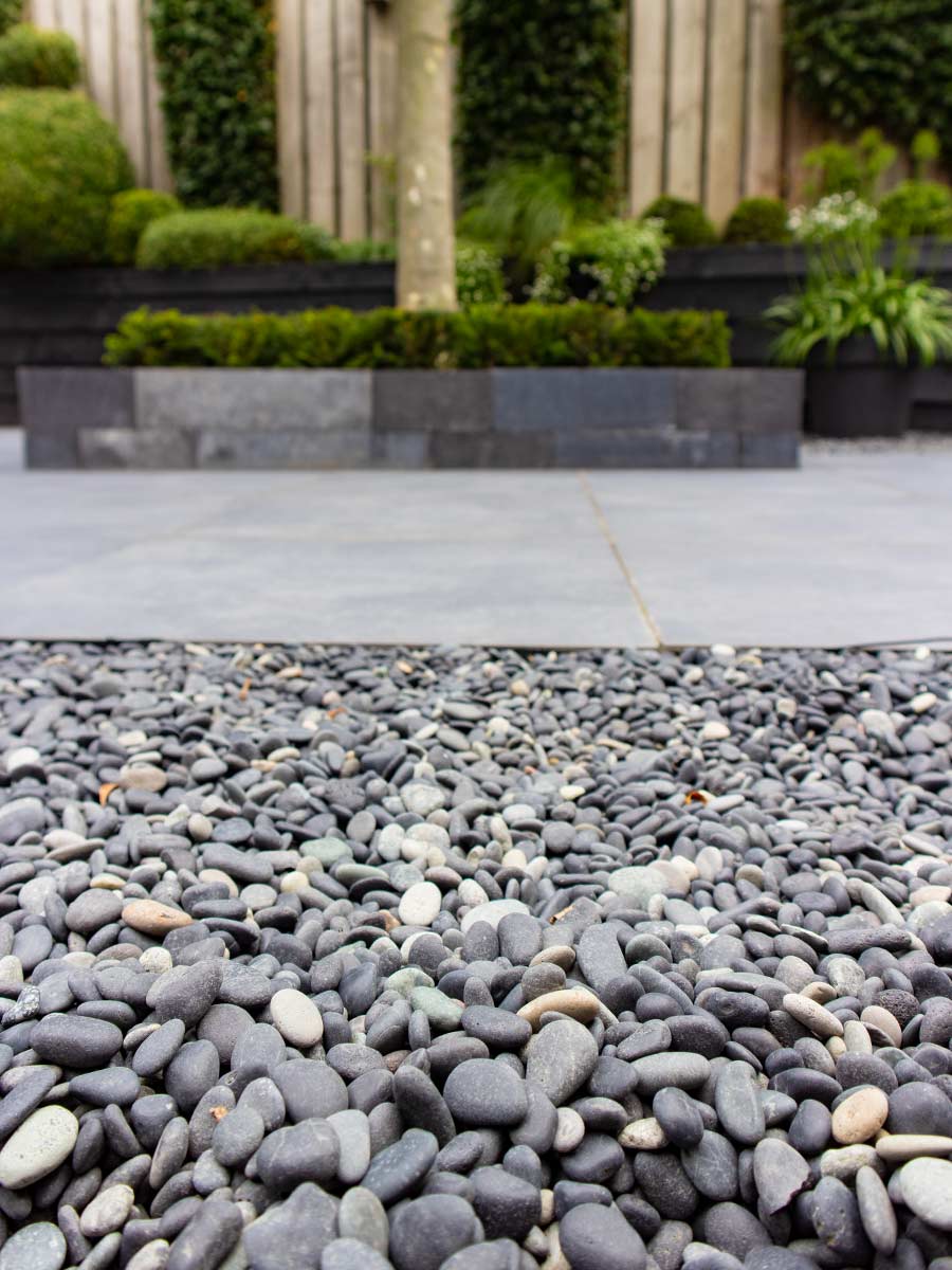 Beach pebbles 8 - 16mm aangelegde tuin