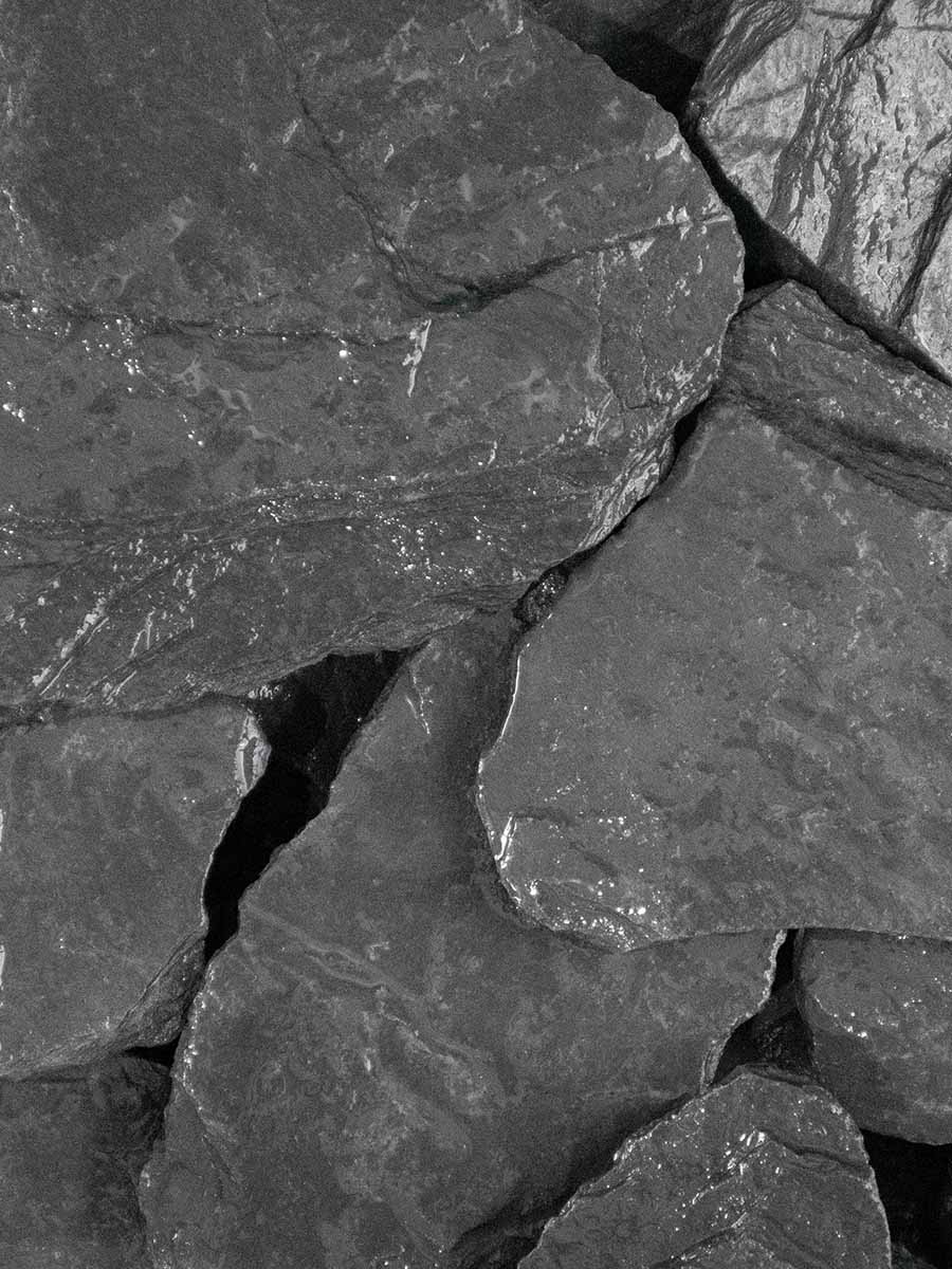 Canadian Slate Breuksteen zwart 60 - 180mm (6 - 18cm) (nat)