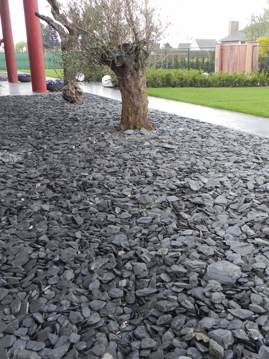 Canadian Slate Breuksteen zwart 60 - 180mm (6 - 18cm) aangelegd