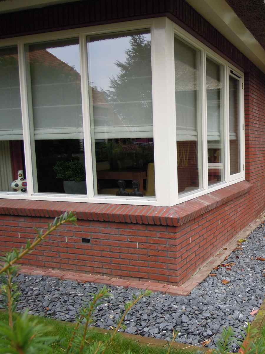 Canadian slate zwart 30 - 60mm aangelegd rondom huis