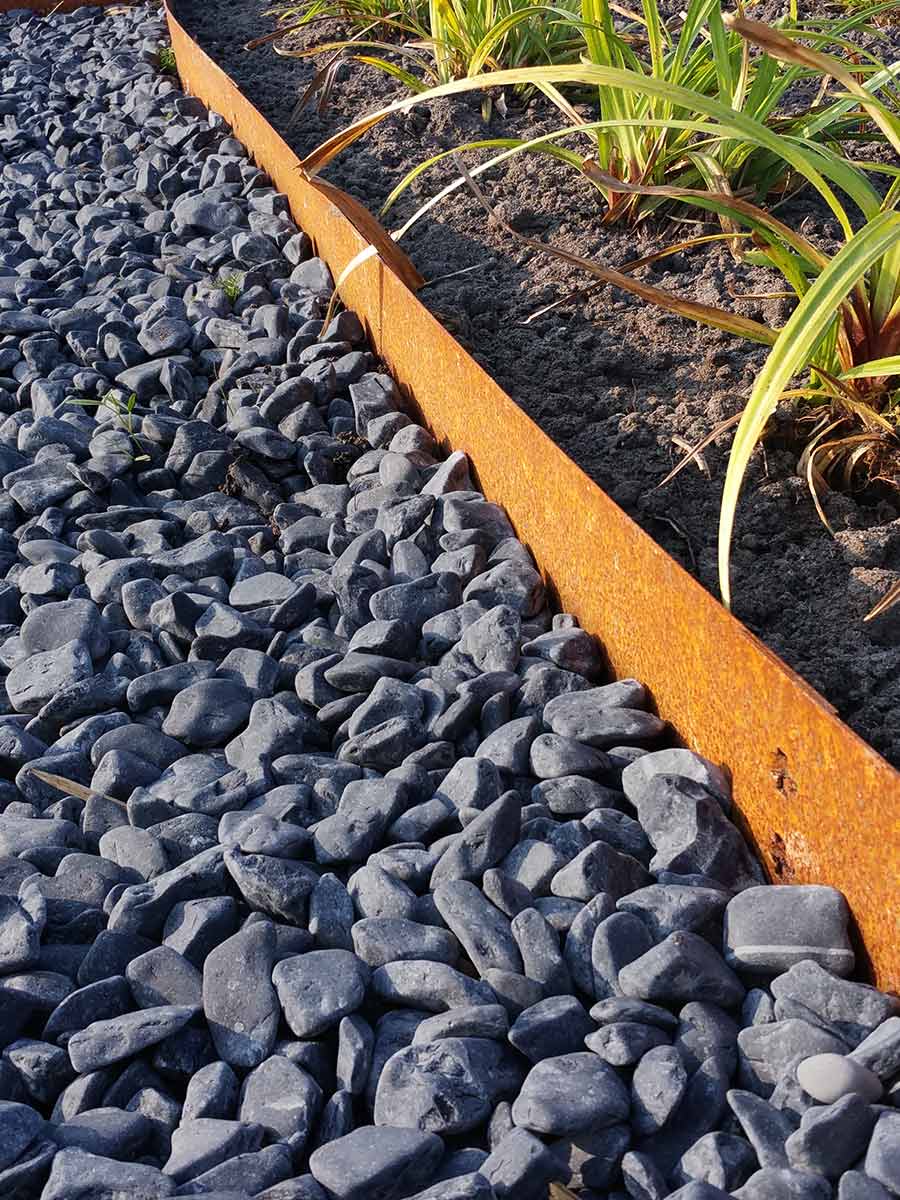 Multi-Edge METAL Afboording met nero ebano grind (Cortenstaal)