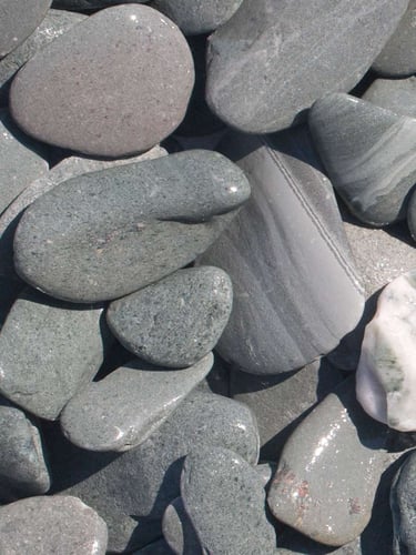 Flat Pebbles groen 30 - 60mm (nat)