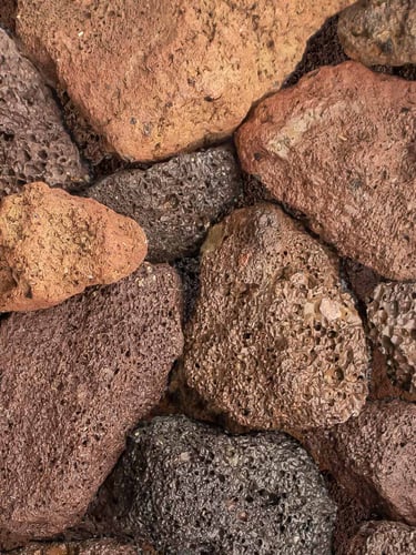 Lava breuksteen 40 - 80mm (4 - 8cm) (nat)